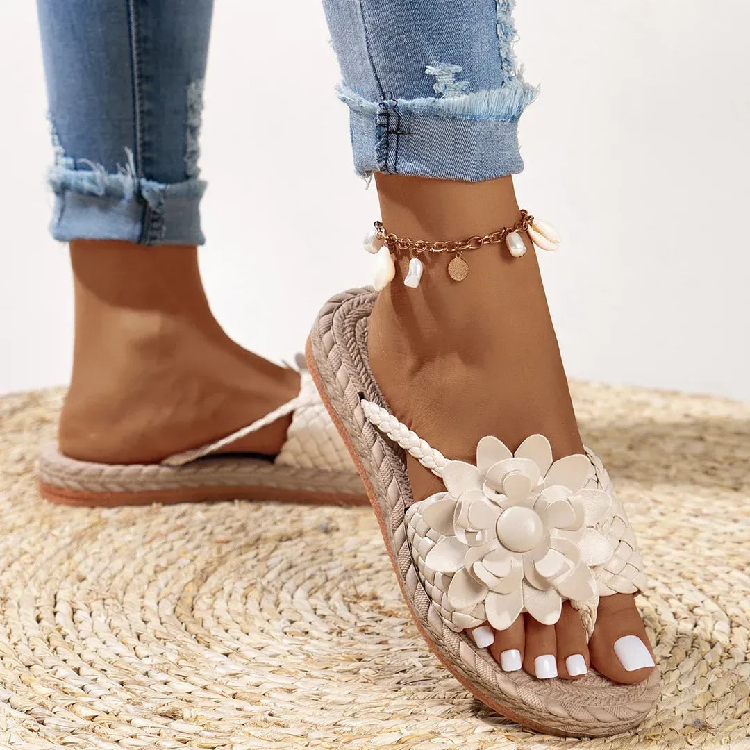 Wilma™ - Stilige, blomstrete sandaler