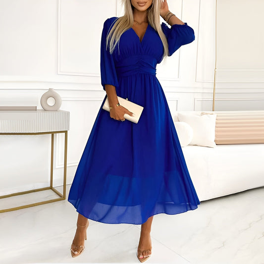 Sofia™ – Elegant omslagskjole med tidløs stil