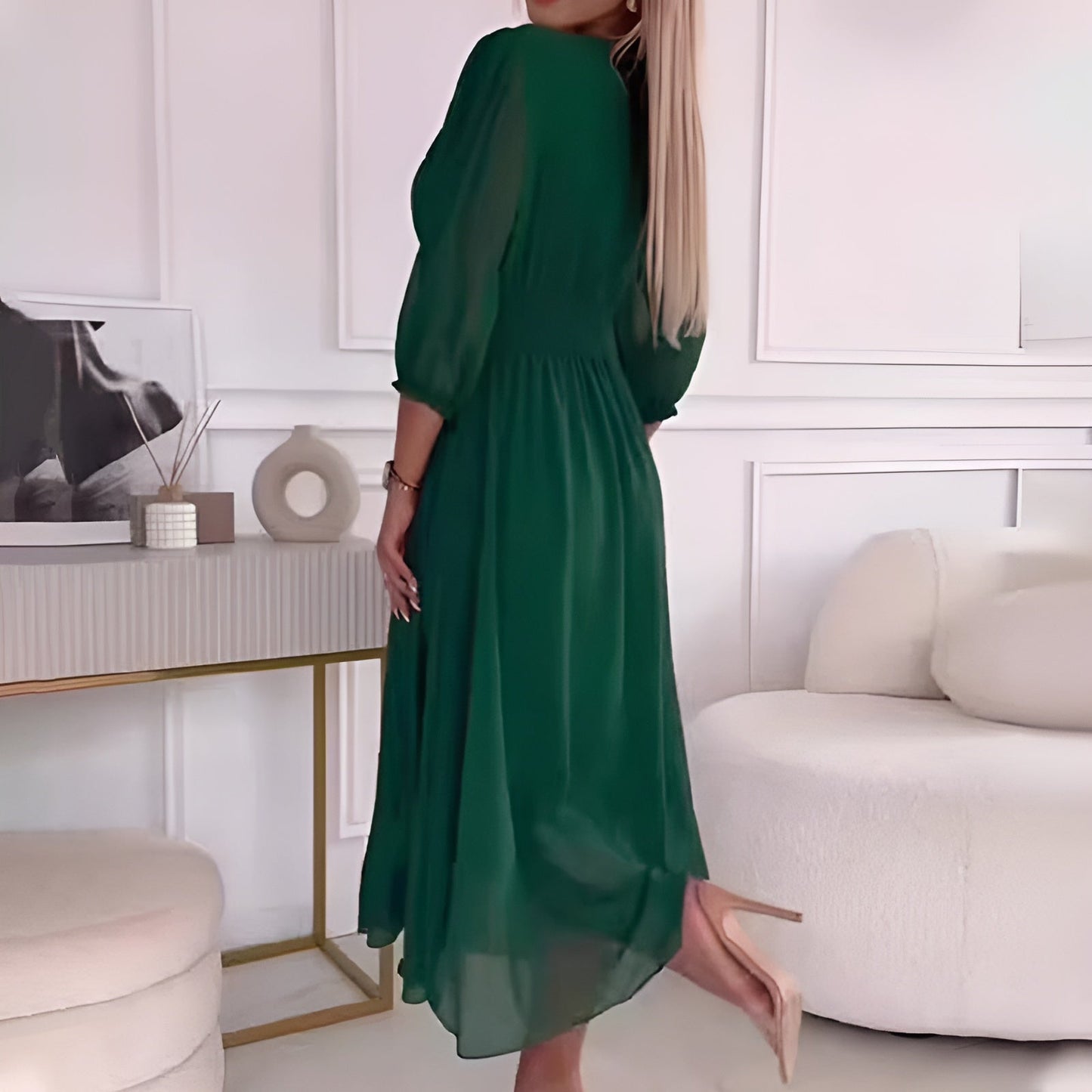 Sofia™ – Elegant omslagskjole med tidløs stil