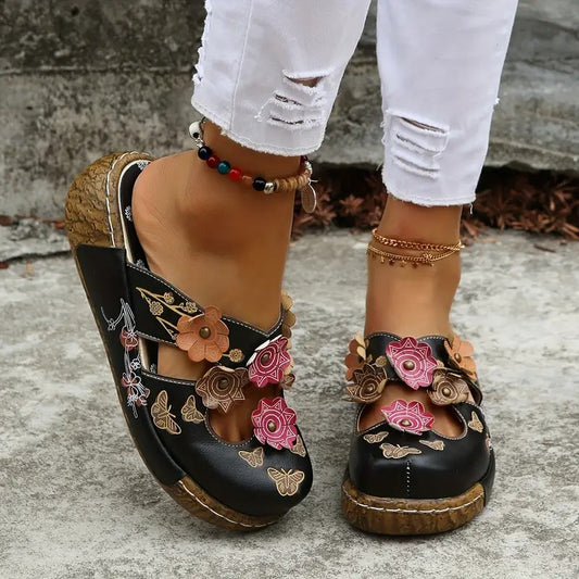 Yliana™ -  Blomstrete sandaler for kvinner